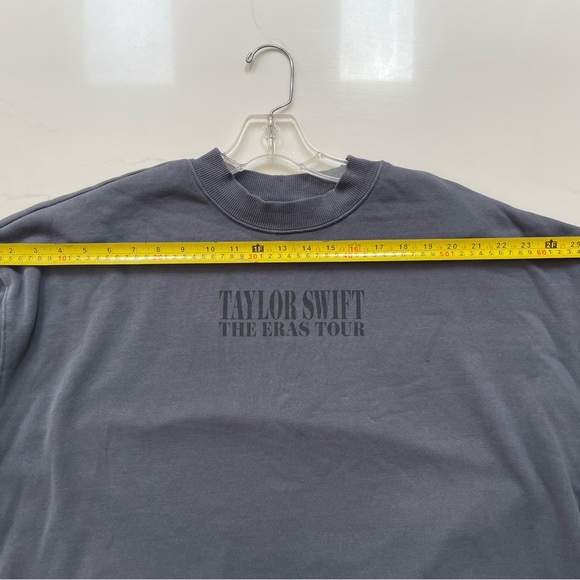 Taylor Swift Eras Tour Crewneck Sweatshirt Official Merch NEW with tag.  Size S - Picture 5 of 8